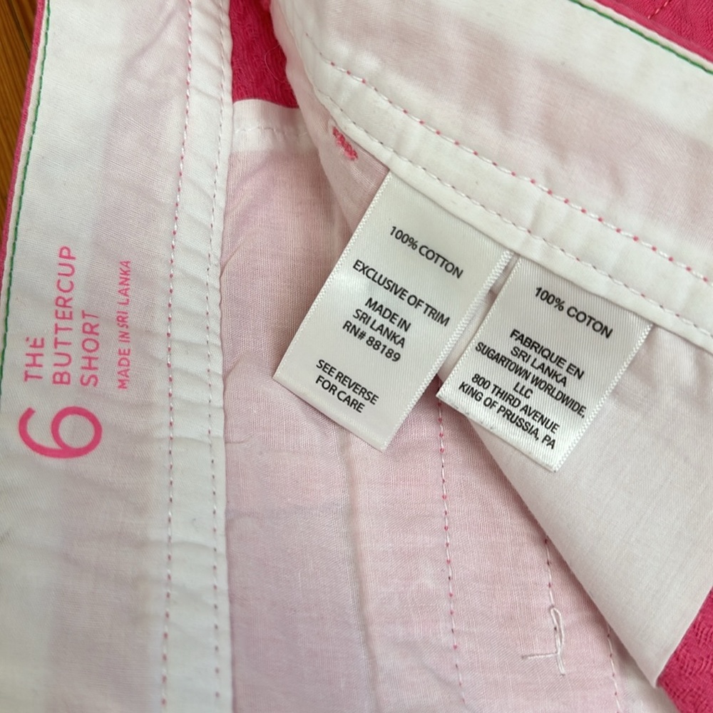 Lilly Pulitzer, hot pink scallop shorts - Picture 4 of 6